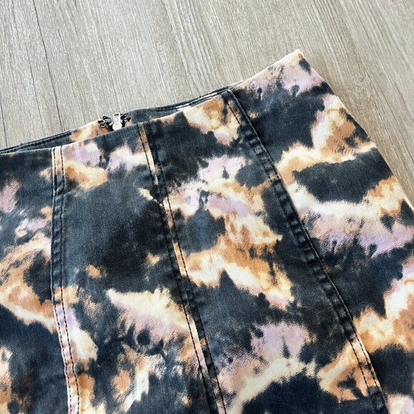 Womens Free People Multicolor Tie Dye Mini Skirt - 0 - Picture 2 of 5
